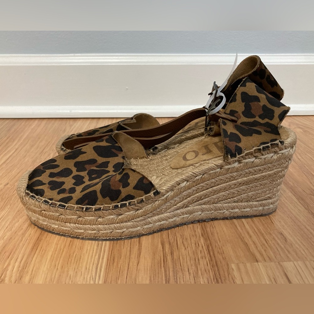Pedro Garcia Orquidea Leopard Print Wedge Espadrille Sandals - Picture 4 of 9